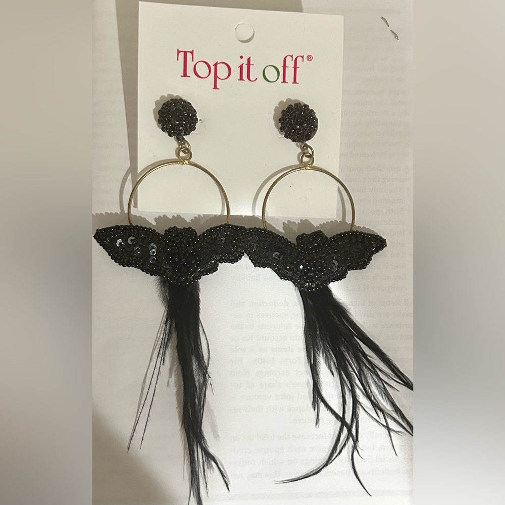 Top it off Halloween Seed bead Bat Earrings NWT